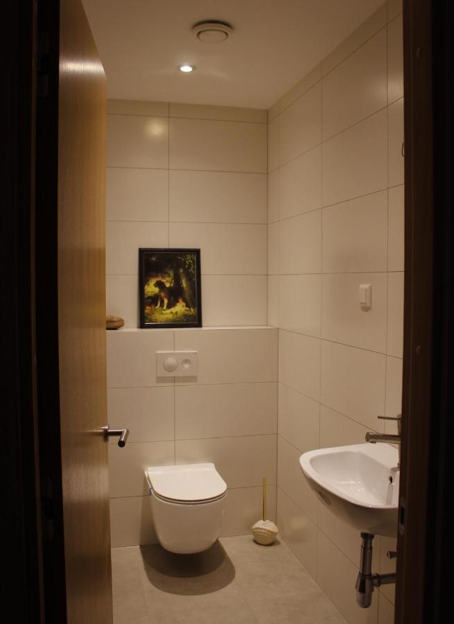 Emajoe Keeltekool Apartment Тарту Экстерьер фото