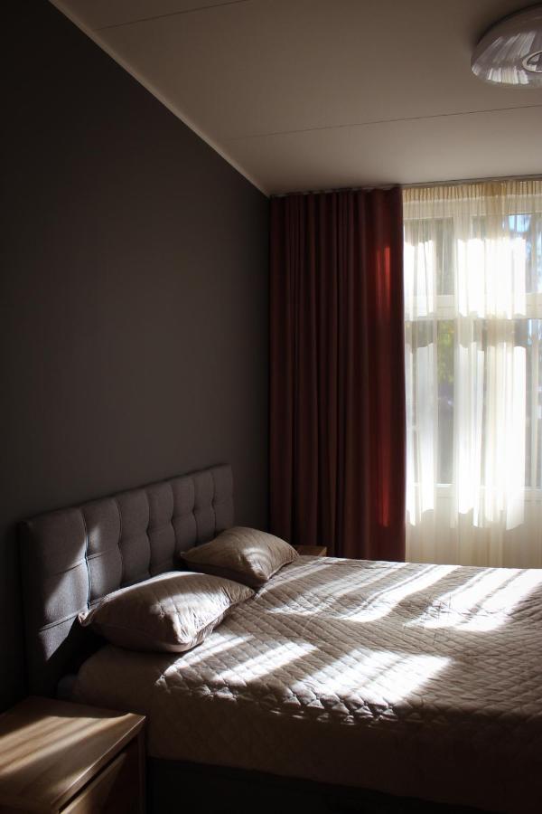 Emajoe Keeltekool Apartment Тарту Экстерьер фото