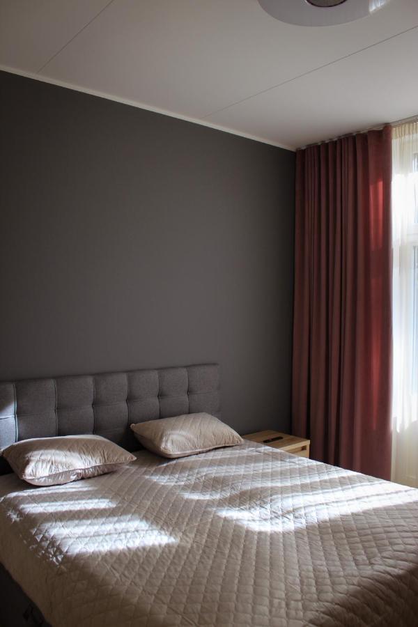 Emajoe Keeltekool Apartment Тарту Экстерьер фото