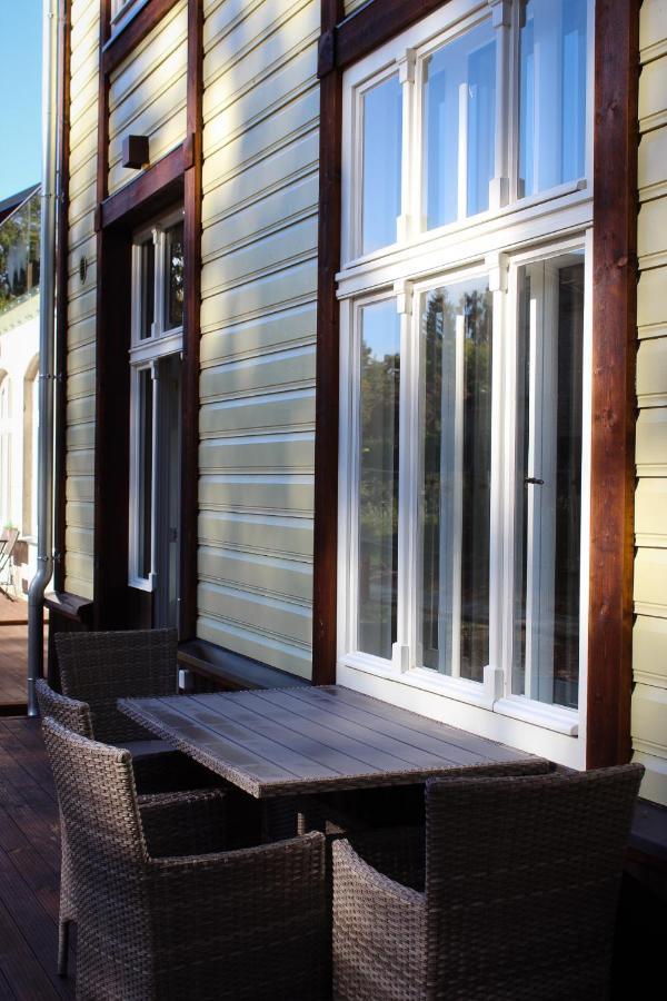 Emajoe Keeltekool Apartment Тарту Экстерьер фото