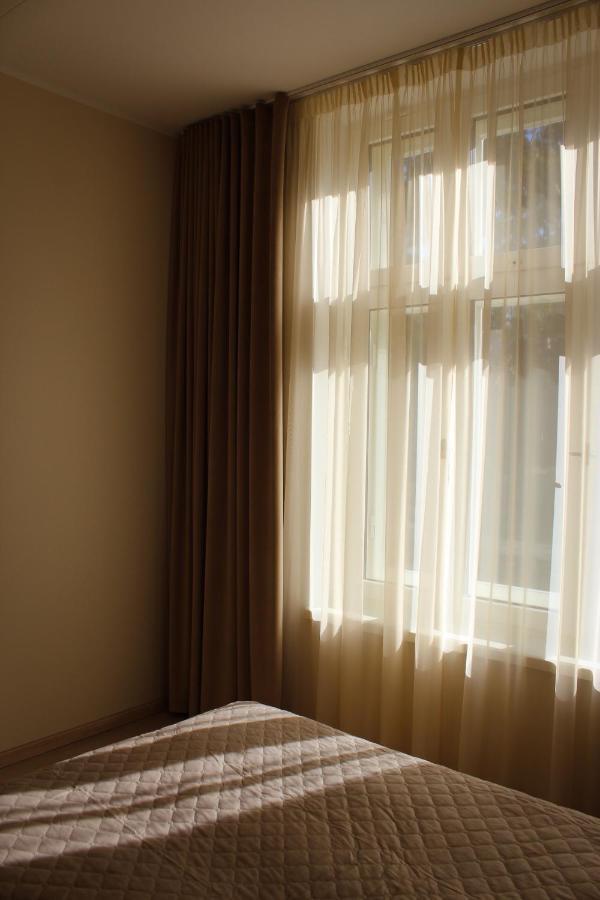 Emajoe Keeltekool Apartment Тарту Экстерьер фото