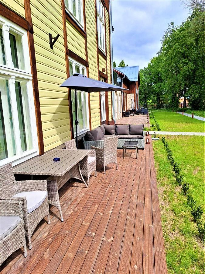 Emajoe Keeltekool Apartment Тарту Экстерьер фото