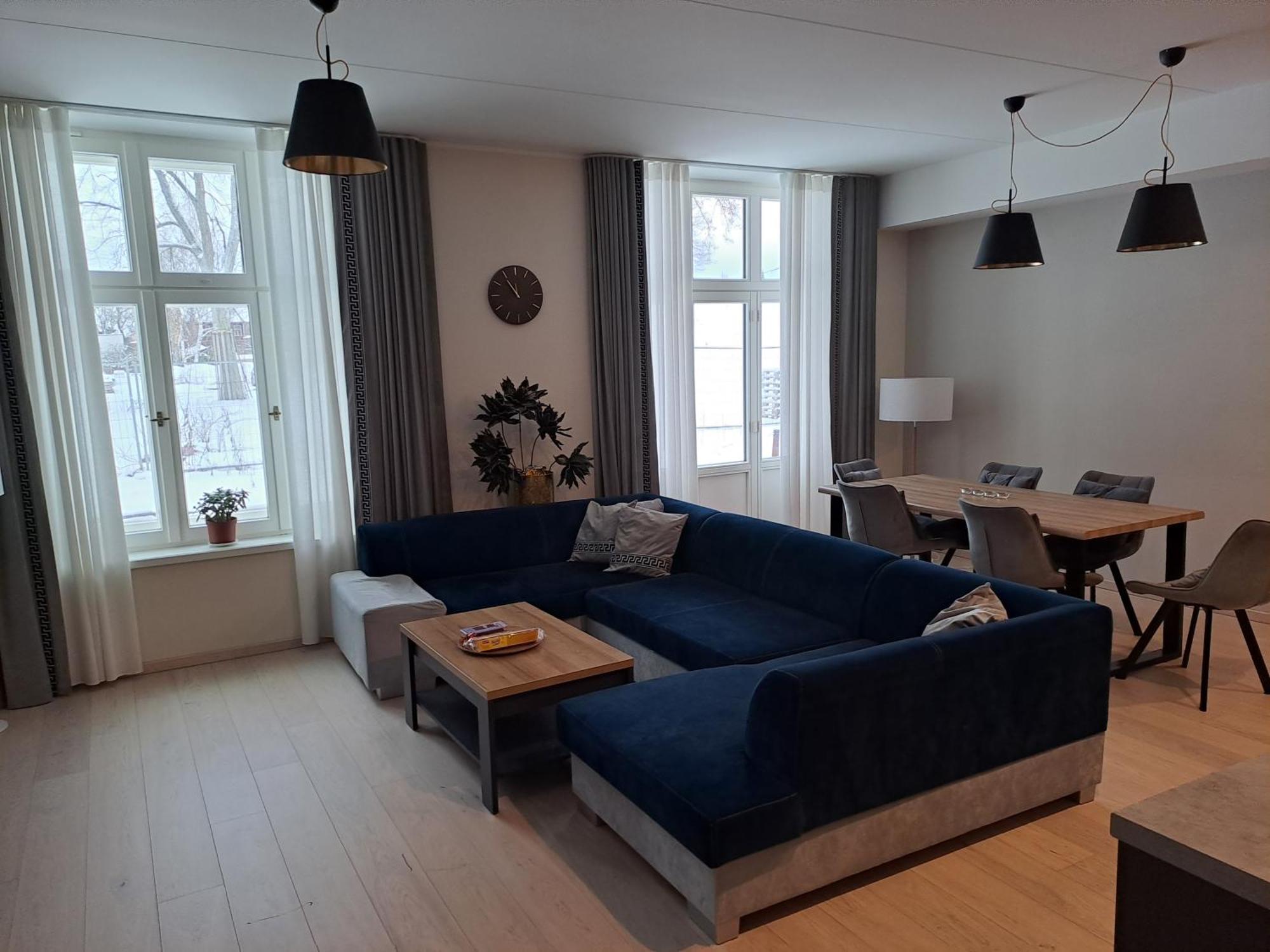 Emajoe Keeltekool Apartment Тарту Экстерьер фото